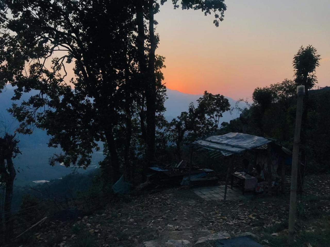 Hom'S Homestay & Farmstay Sarangkot Pokhara Luaran gambar